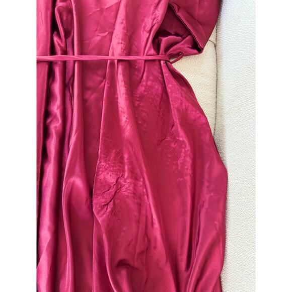 Nerecina Luxe Red Satin Caftan Jumpsuit - Plus Size Elegance in 3X-4X - Picture 5 of 6